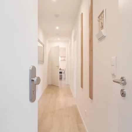 Hamptons Meets Apartment *